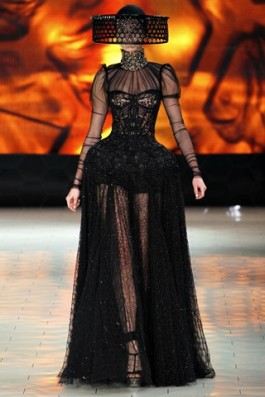 Alexander-McQueen-No-Runway-Show-AW2013