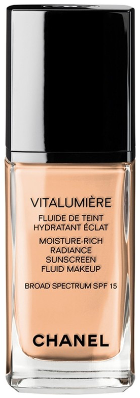 Krstine-Ezelaj-Chanel-Vitalumiere-Sunscreen-Foundation